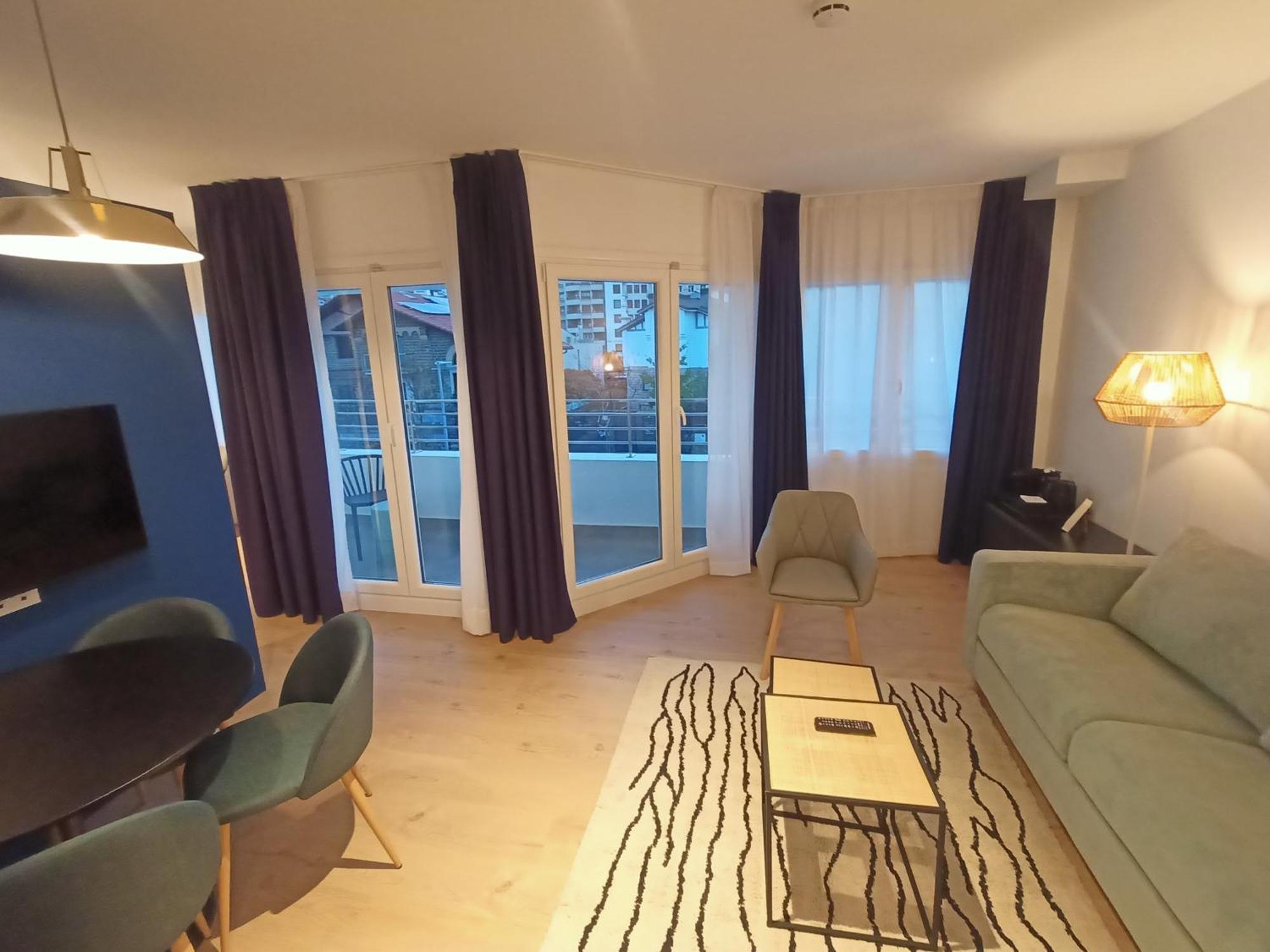 Abba Apartments Playa De Gros سان سيباستيان المظهر الخارجي الصورة